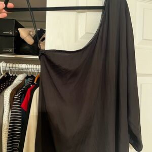 Petal & Pup Black One-Shoulder Blouse